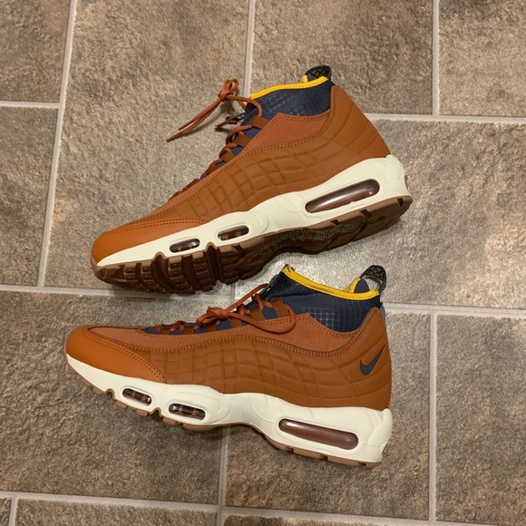 Nike Air Max 95 Sneakerboot Men’s Size 10 Men's Orange Air Max 95 Sneakerboot
